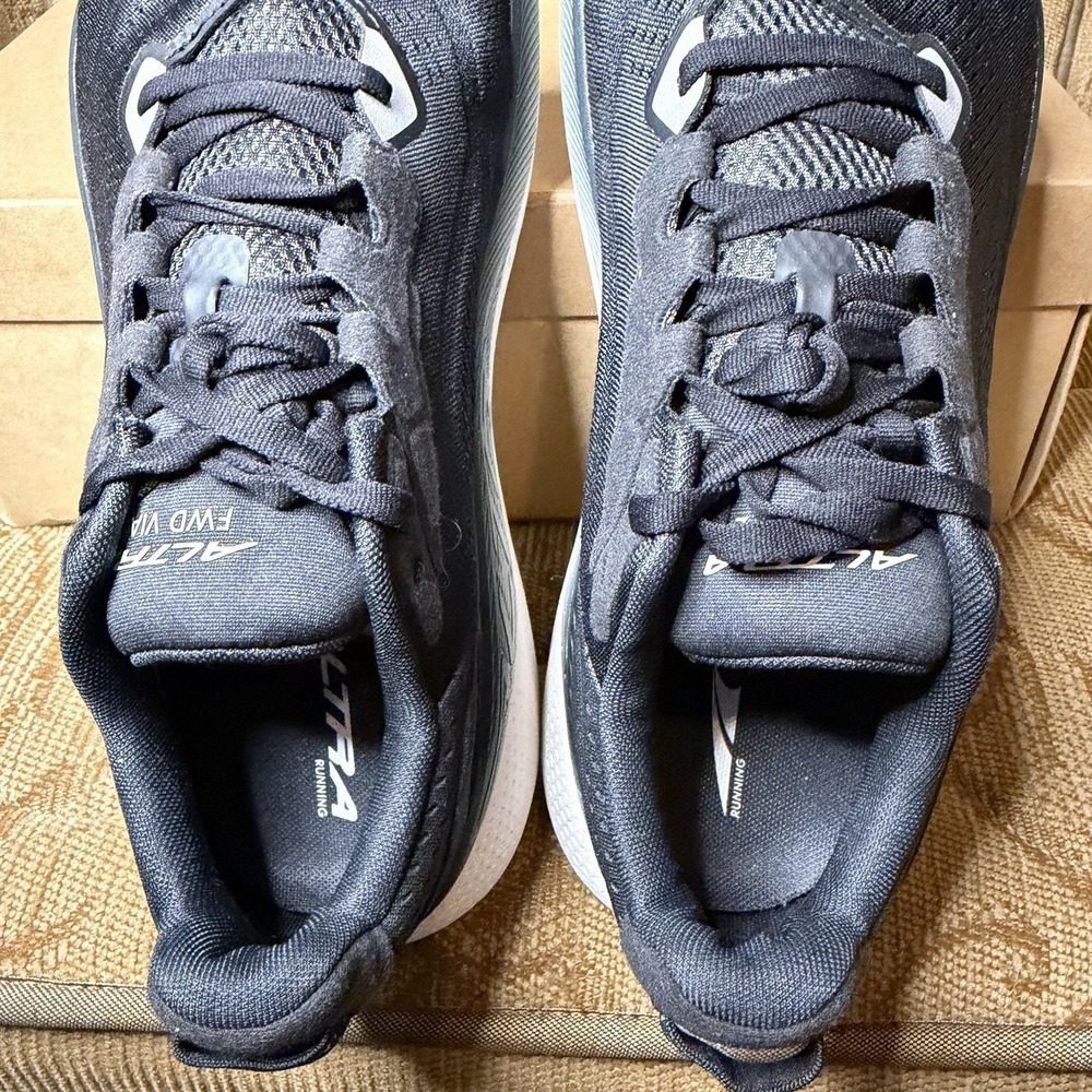 Altra FWD Via 2 Men's Size 9 Black Road Running Shoes Sneakers AL0A85SR010 Clean - Picture 8 of 9